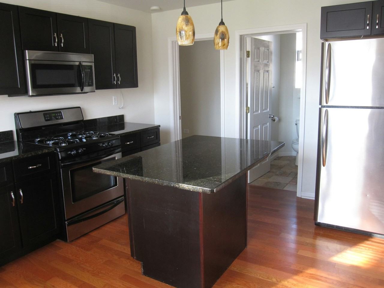 850 North May Street, Unit 2 - Photo 4 of 13