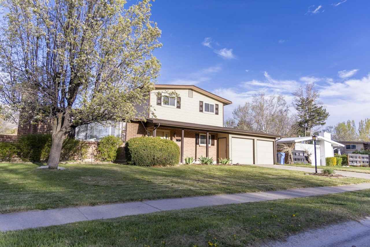 5539 South Hunt Road - Photo 3 of 25