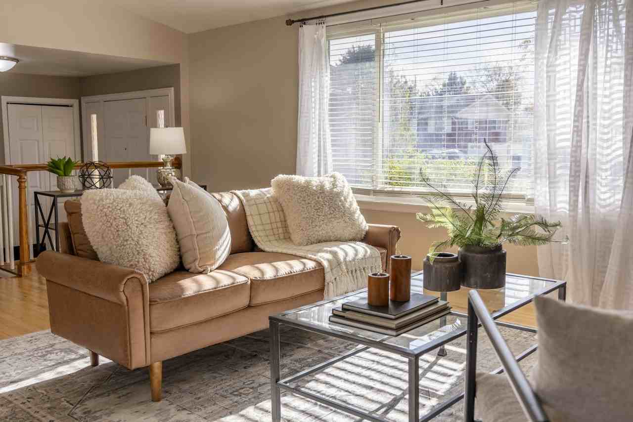 5539 South Hunt Road - Photo 5 of 25