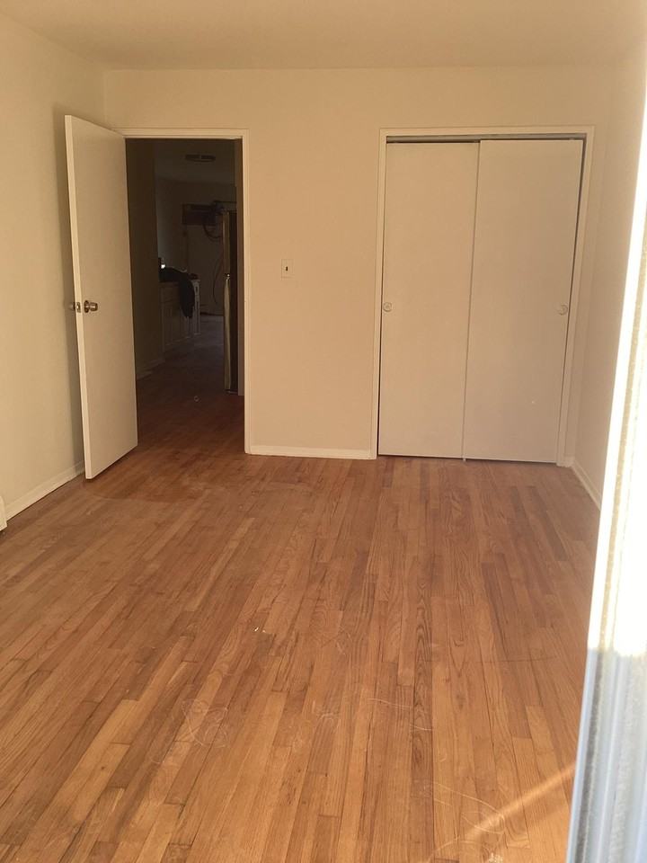 99 Ferry St #FL3 - Photo 4 of 10