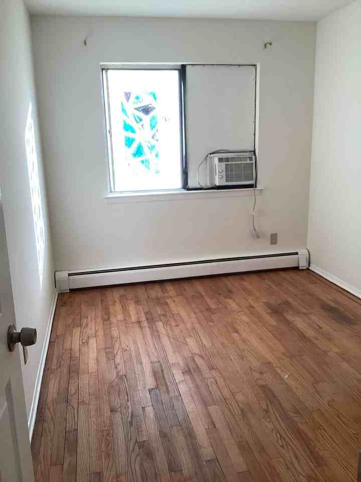 99 Ferry St #FL3 - Photo 5 of 10