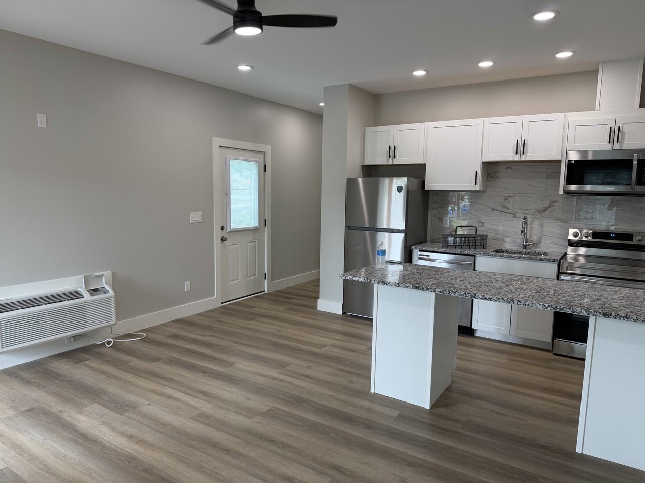 311 E Commerce St #A - Photo 4 of 16