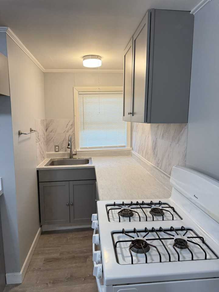 324 Granite St #A - Photo 3 of 16