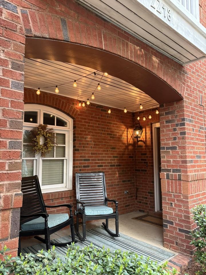 2248 Lyndhurst Ave - Photo 2 of 24