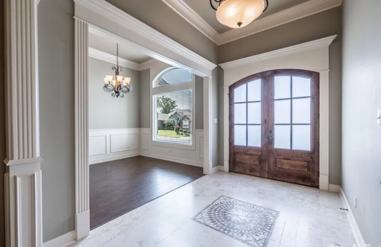 9009 E Woodruff Ave #NA - Photo 3 of 30