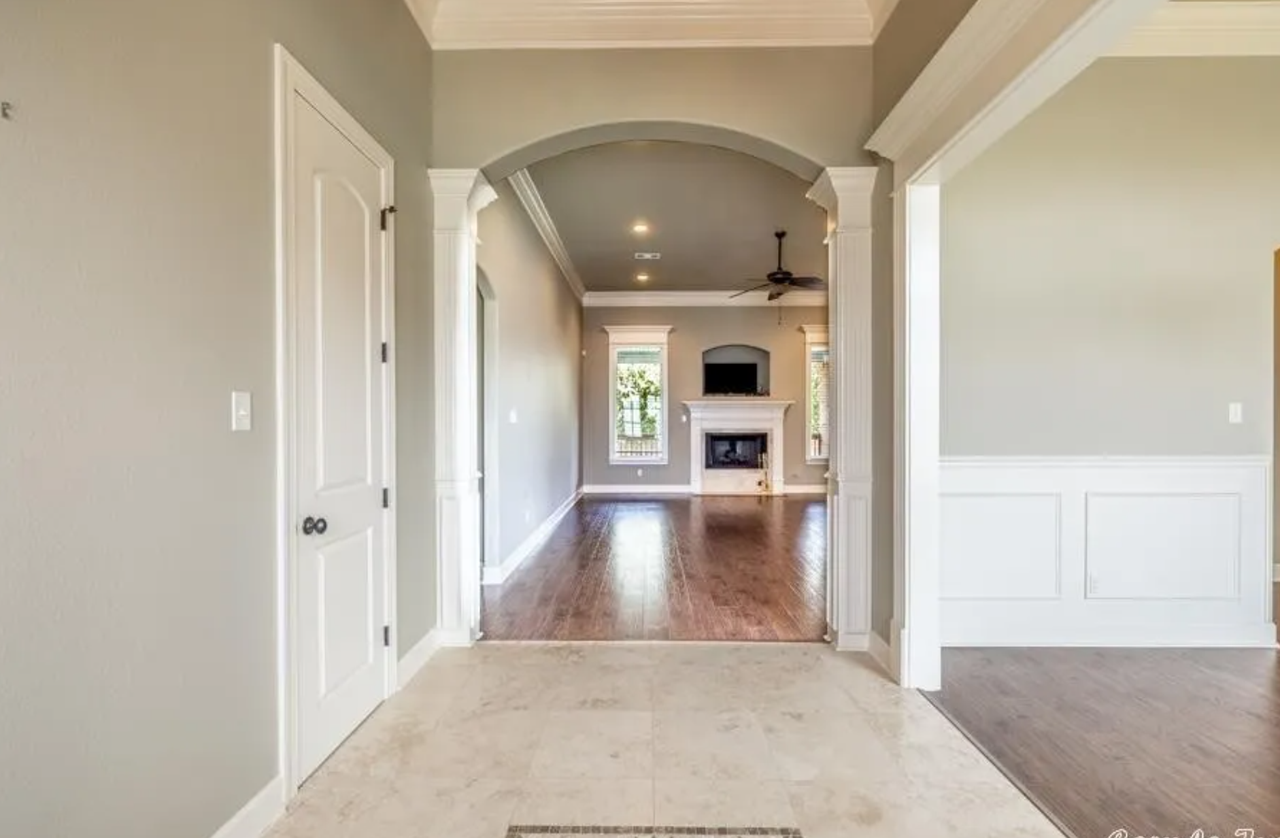 9009 E Woodruff Ave #NA - Photo 4 of 30