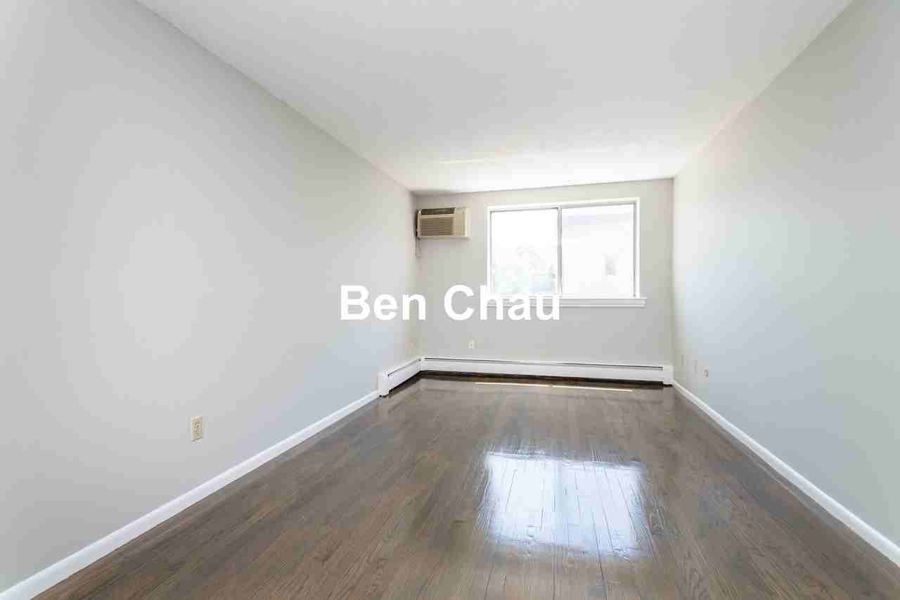 14 Murdock St #28 - Photo 4 of 8