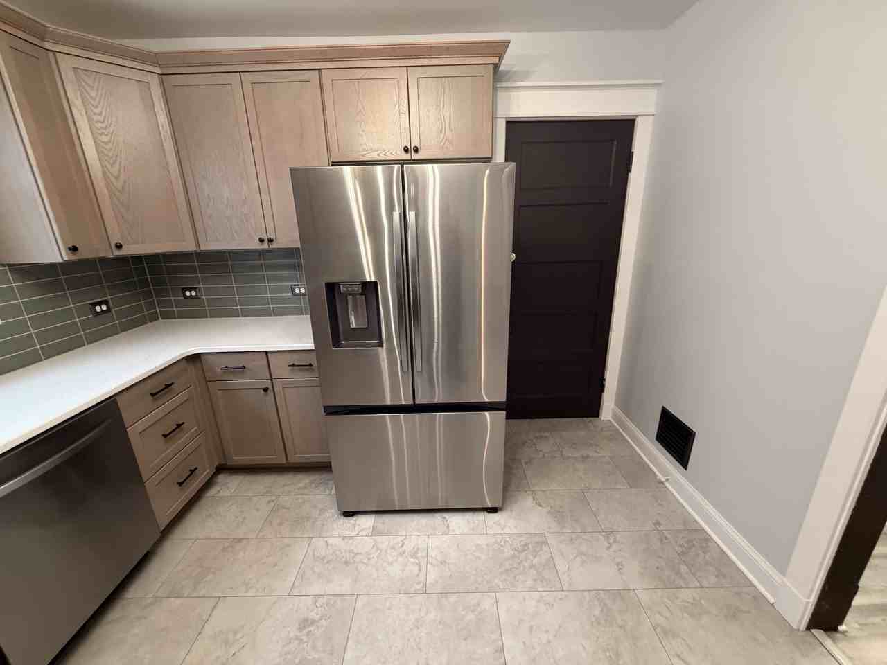 77 Lovering Ave #2UPPER - Photo 5 of 30