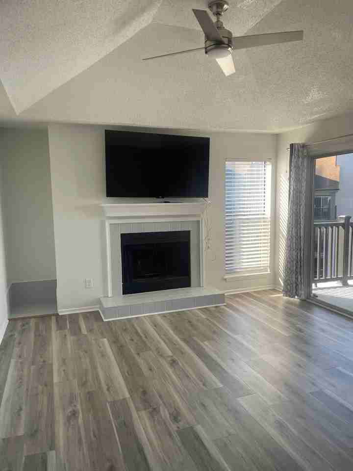 18865 Vineyard Point Ln #33 - Photo 5 of 29