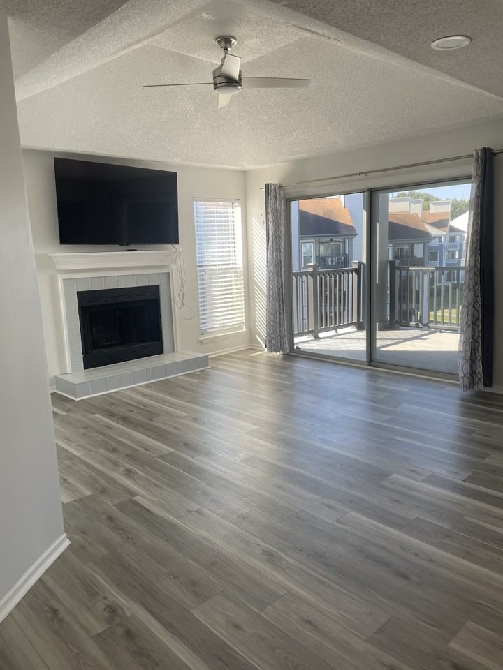 18865 Vineyard Point Ln #33 - Photo 7 of 29