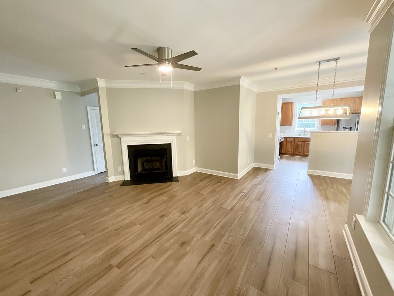 833 Providence Glen Dr #833 - Photo 4 of 20