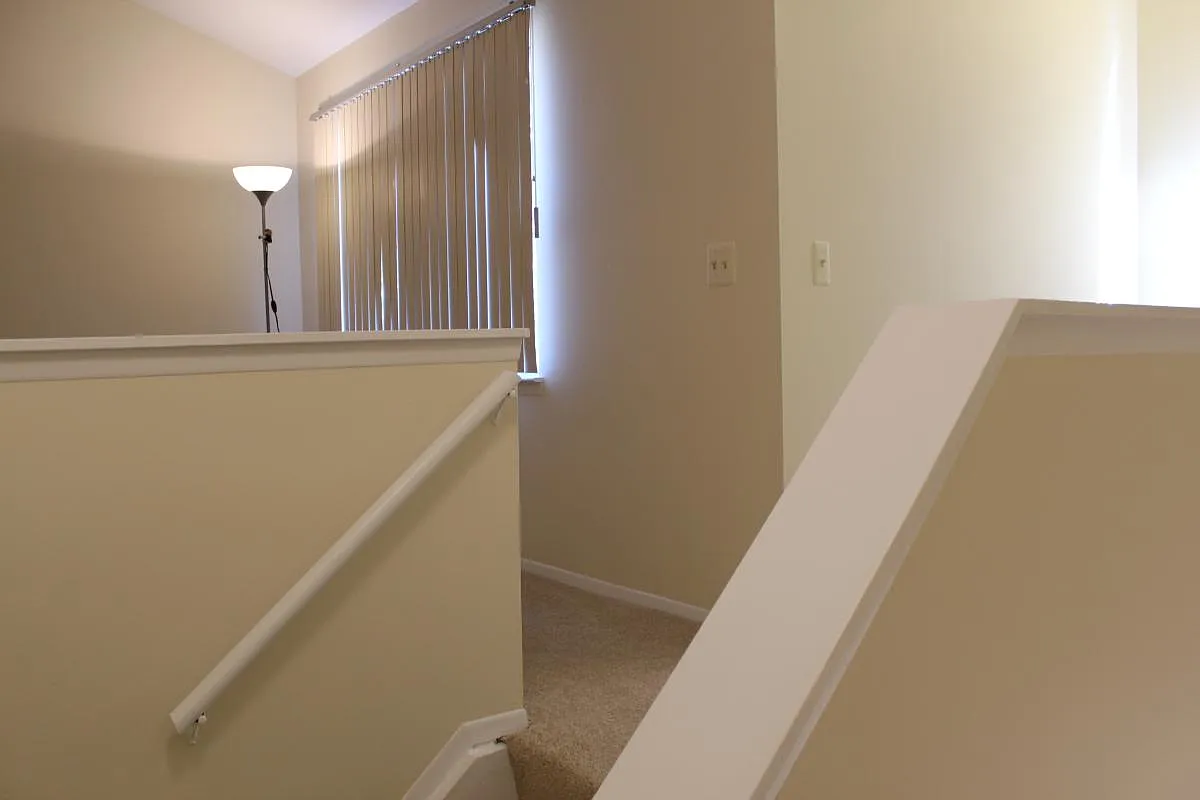 1629 Emerson Cir #95 - Photo 4 of 25