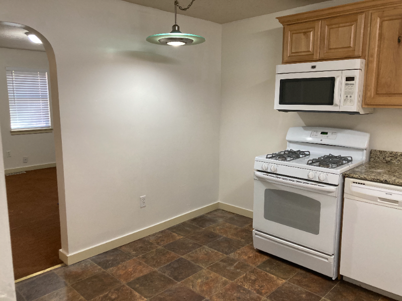 335 N 700 E - Photo 3 of 6