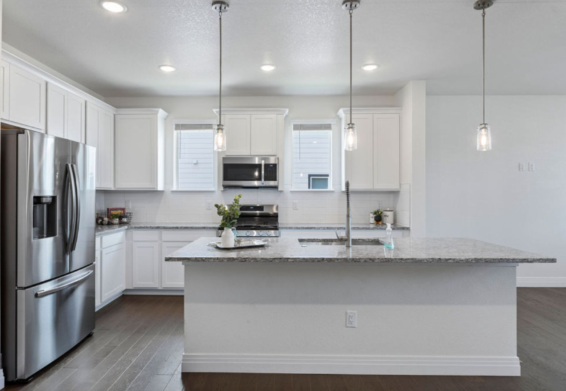 1209 Bon Homme Richard Dr - Photo 6 of 20