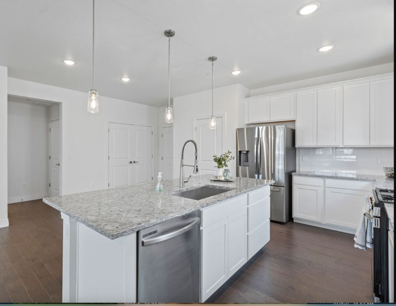 1209 Bon Homme Richard Dr - Photo 7 of 20