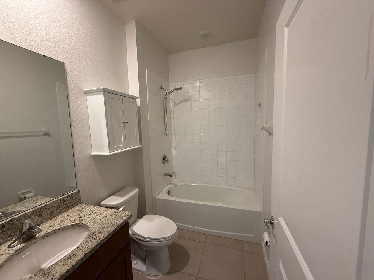 12374 Eastpointe Dr - Photo 4 of 11