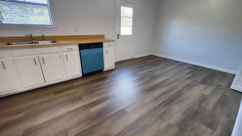 401 Duke St #9 - Photo 3 of 7