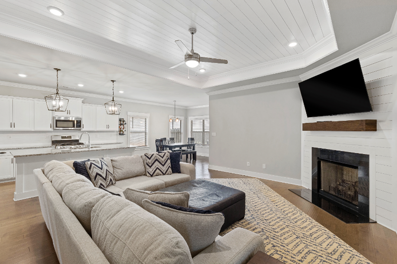 14717 Greenleaf Dr - Photo 5 of 20