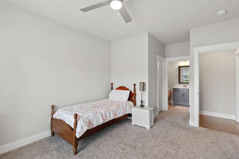 14717 Greenleaf Dr - Photo 7 of 20