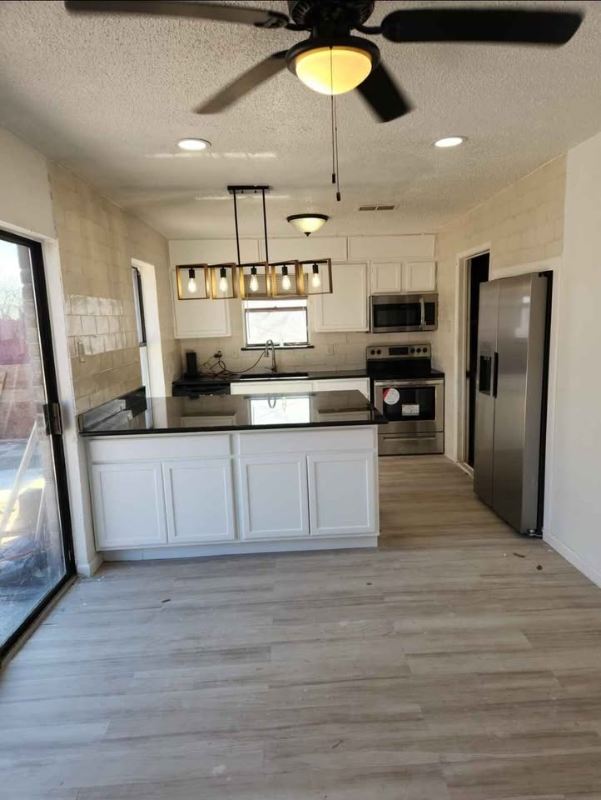 1533 Bosque Dr - Photo 5 of 6