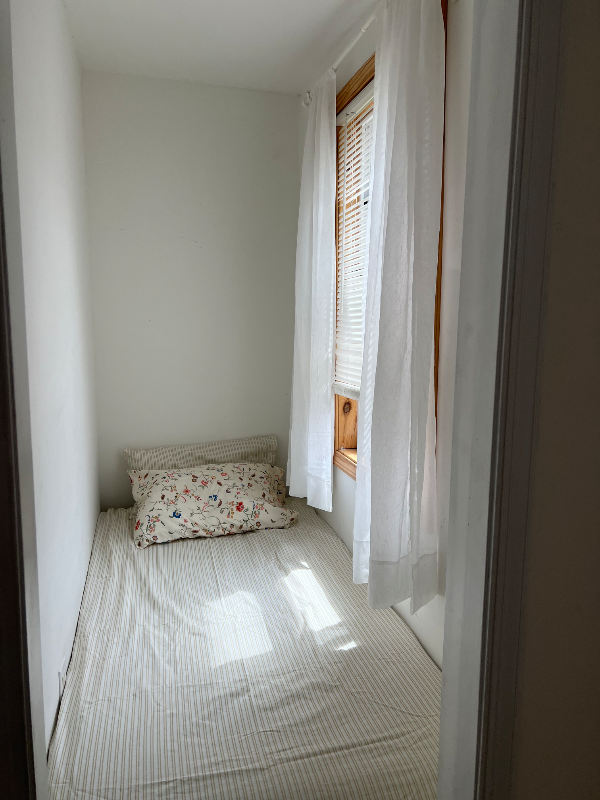 24Th Block Perry St #2R - Photo 2 of 10