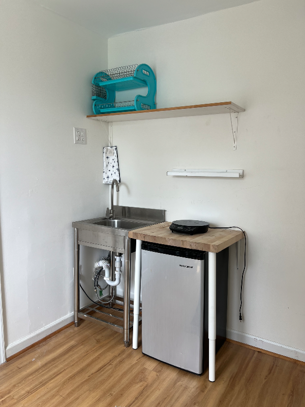 24Th Block Perry St #2R - Photo 4 of 10