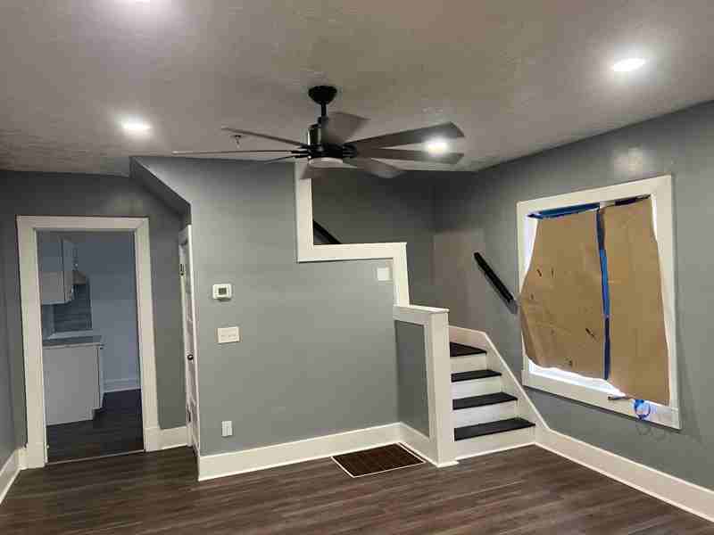 929 Five Oaks Ave - Photo 3 of 13