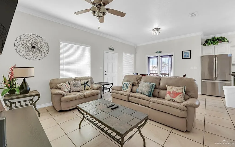 102 E Gardenia St #8 - Photo 5 of 15