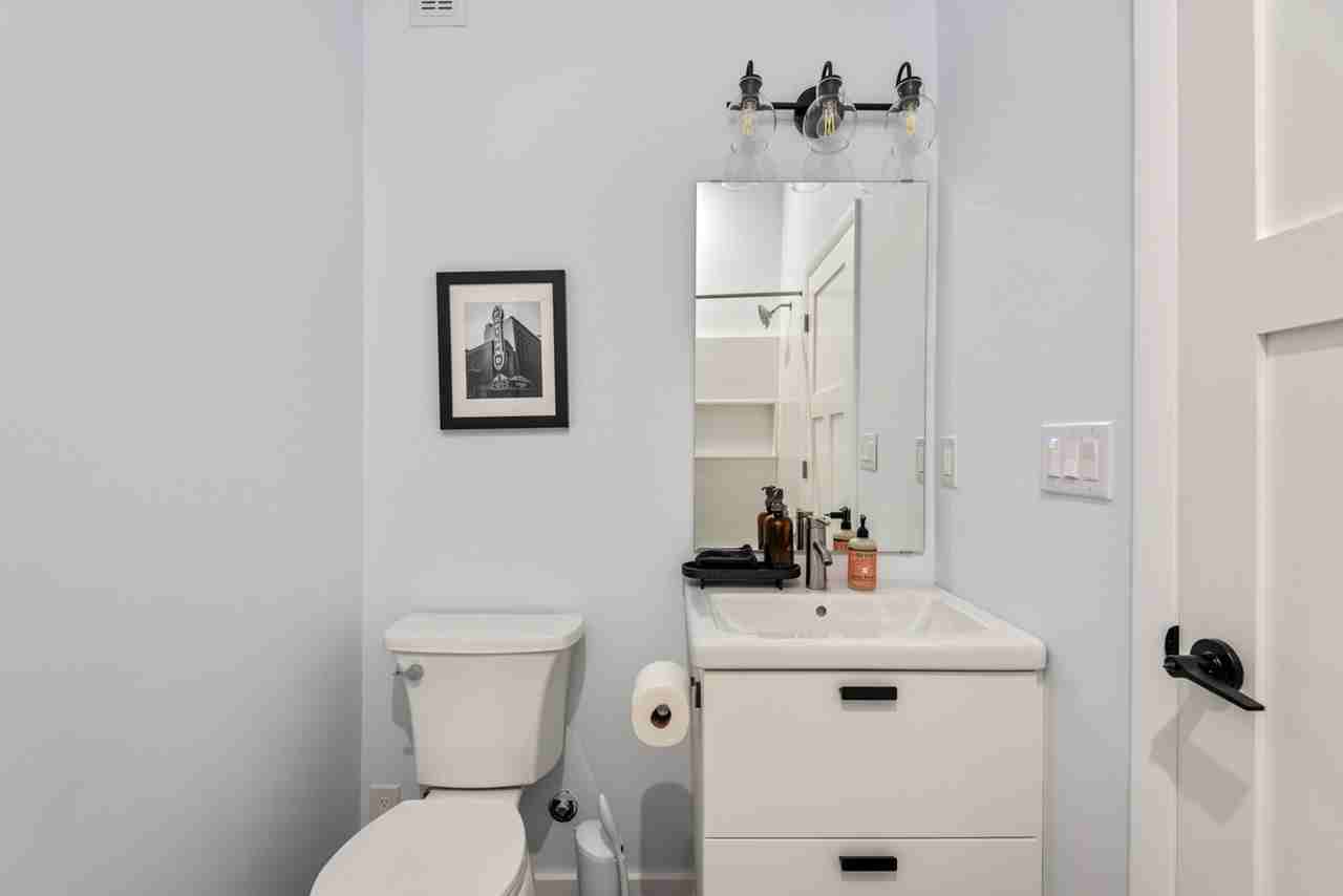 4451 Se Division St #4451 - Photo 5 of 18