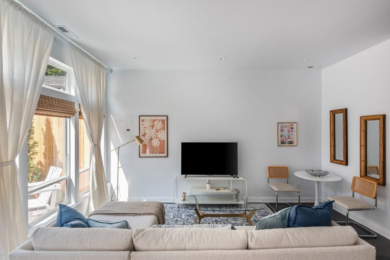 4451 Se Division St #4451 - Photo 7 of 18