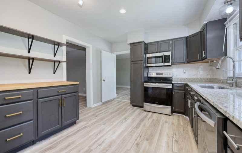 3775 Steam Mill Rd - Photo 7 of 20