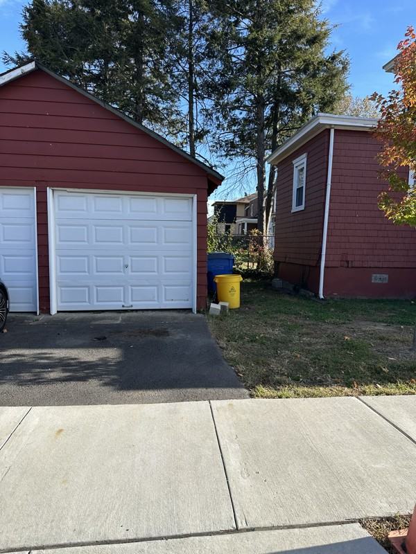 252 Parkway Ave #2 - Photo 3 of 24