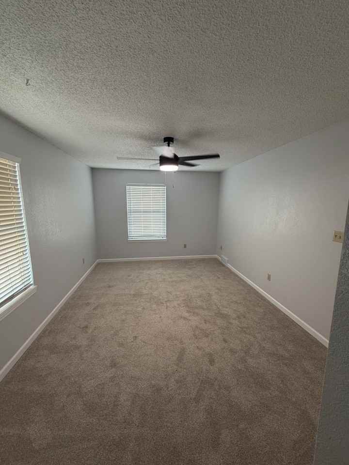 1334 Firefly Cir - Photo 2 of 8