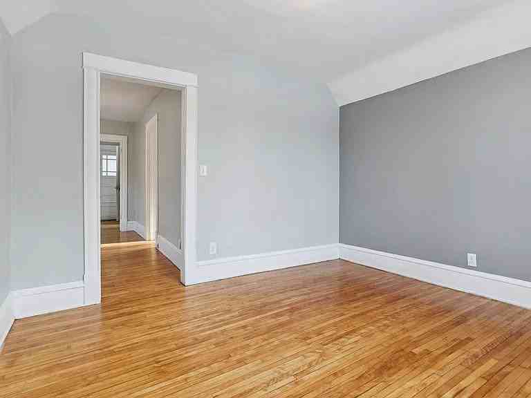 2805 28th Ave S #2 - Photo 3 of 18