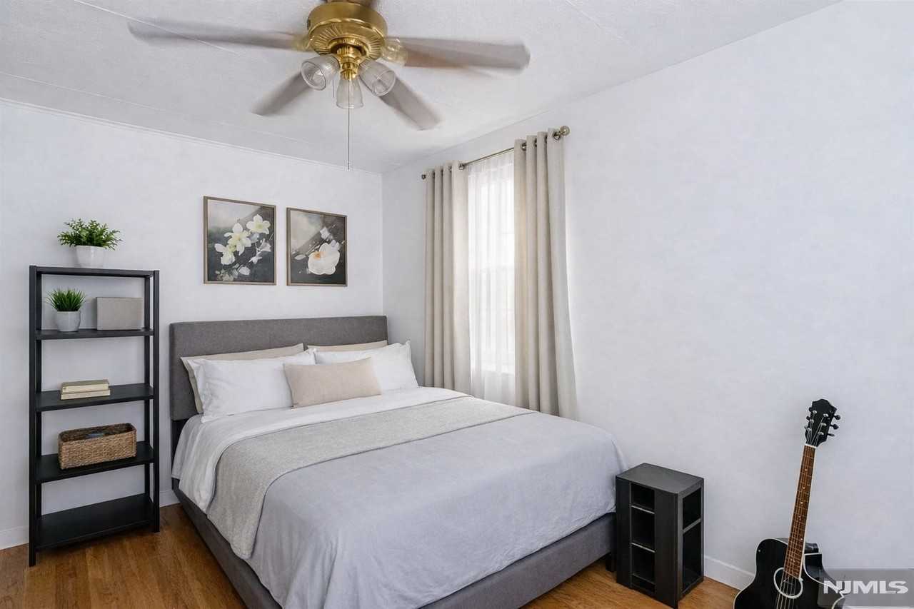 1 New York Ave #1 - Photo 3 of 8