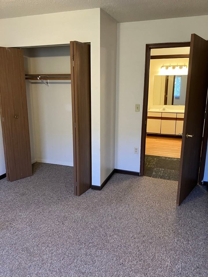 803 Roundhouse Addn, #803-106 - Photo 7 of 12