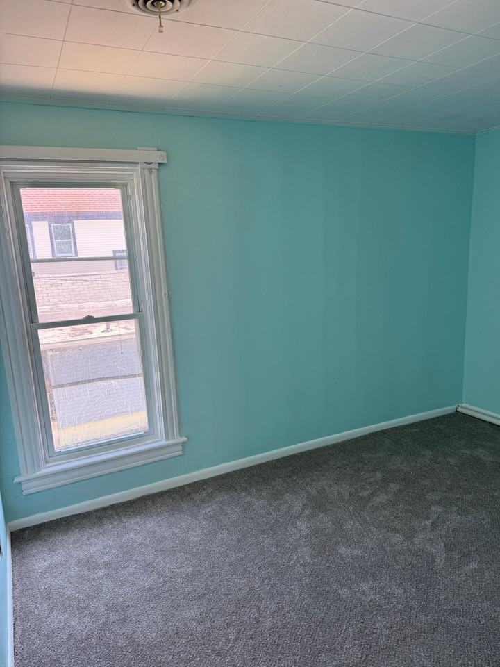 965 E Lovejoy St - Photo 2 of 13