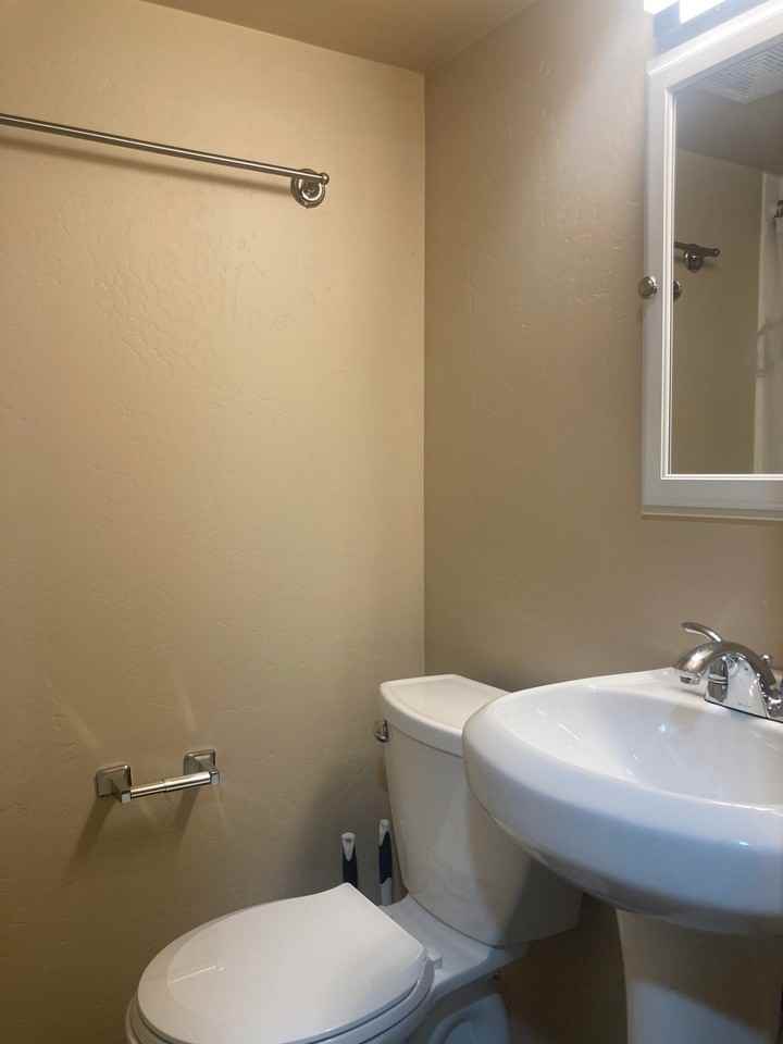 902 Ouray Ave #4 - Photo 3 of 4