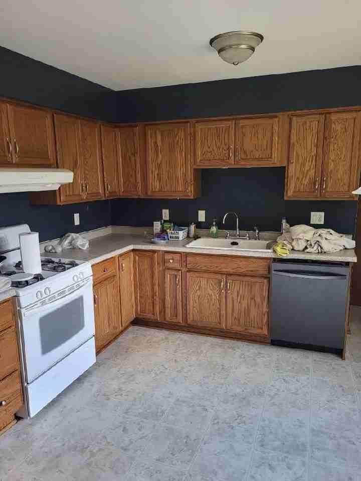 1306 N 28th St - Photo 4 of 13