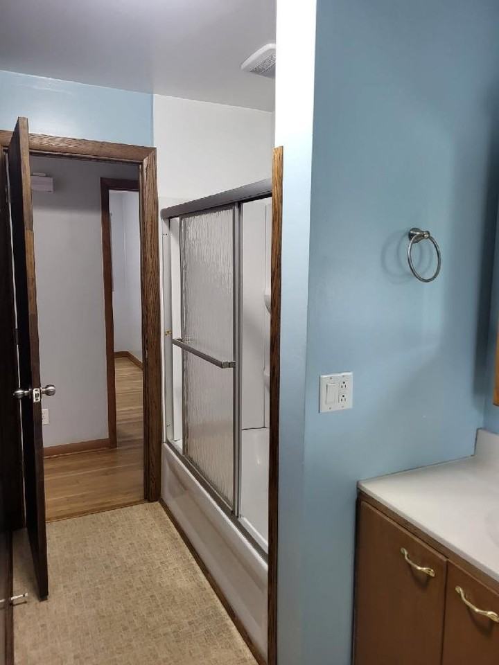 1306 N 28th St - Photo 5 of 13