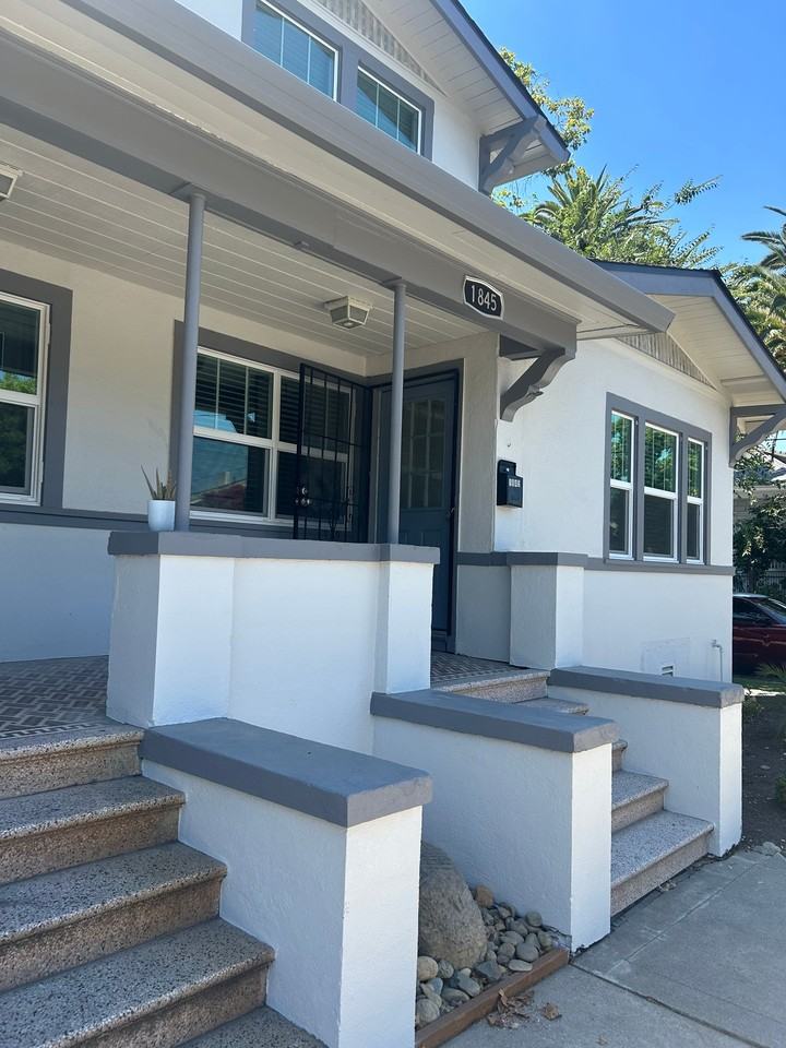 1845 N Center St - Photo 3 of 10