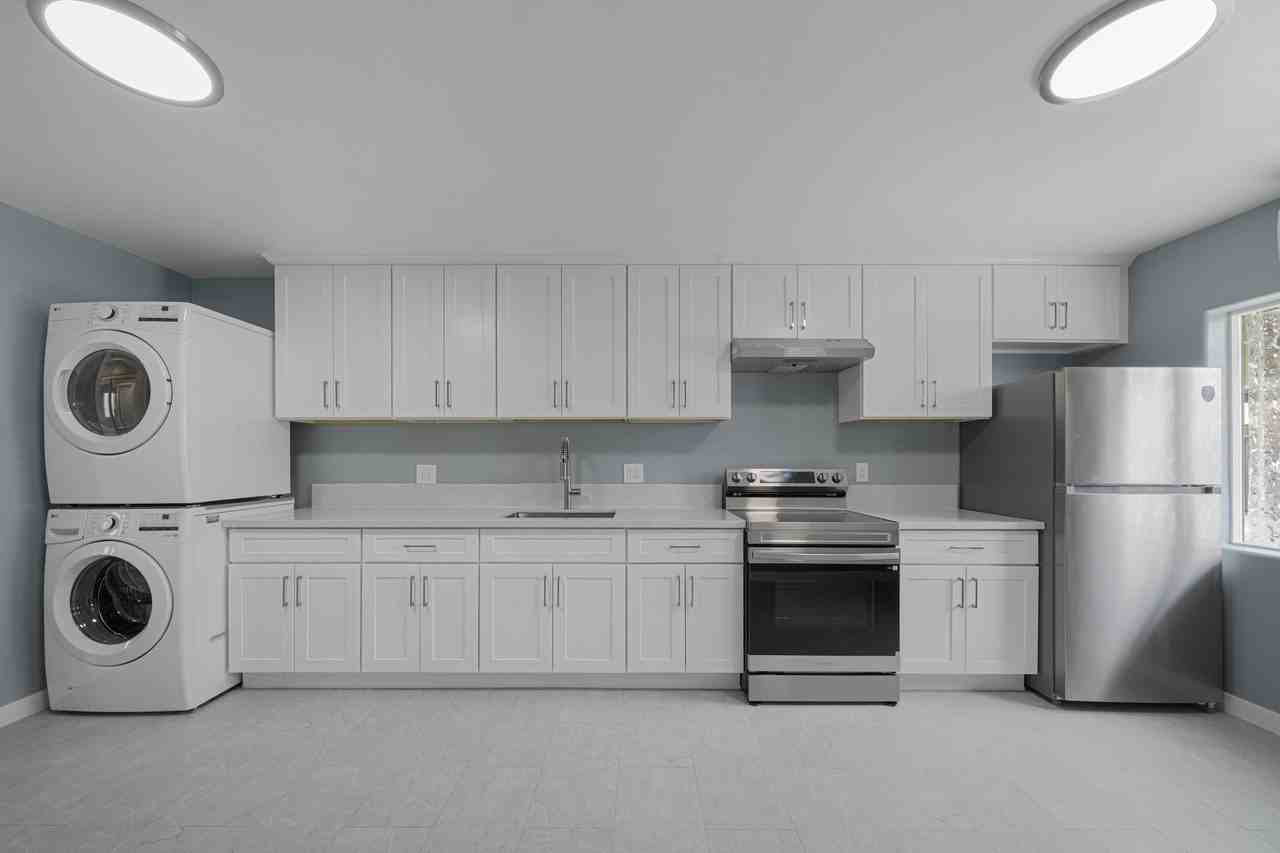 808 Saint Louis Ave - Photo 2 of 17