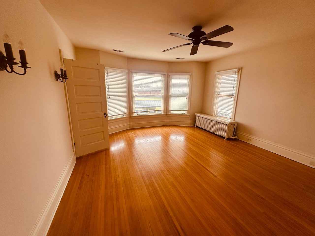 113 N Batavia Ave #1-2 - Photo 7 of 10