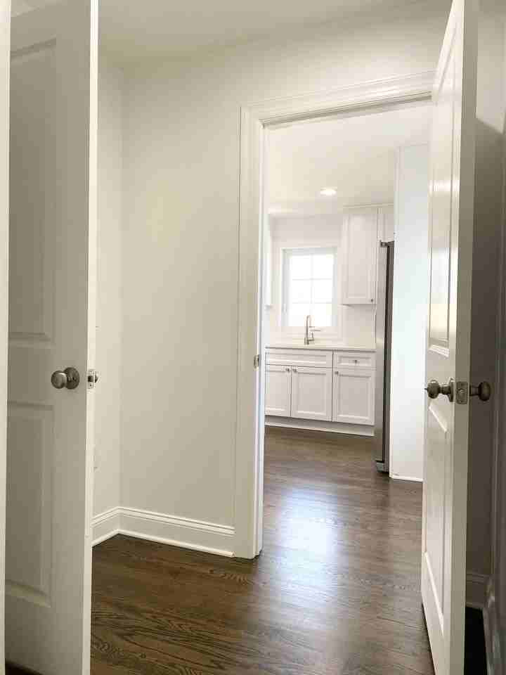 61 Chesntut St #2 - Photo 4 of 19