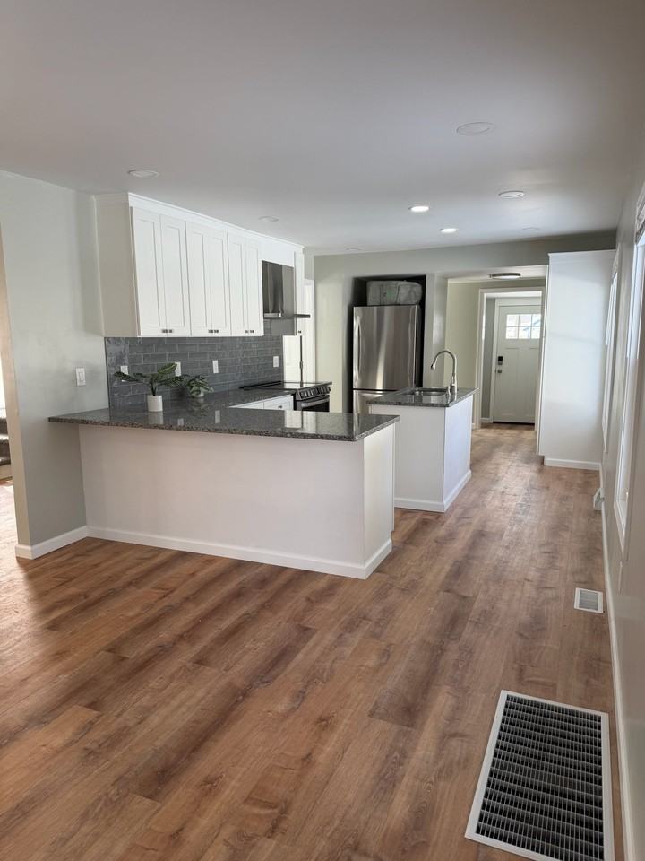 28 Quinn Rd - Photo 3 of 12