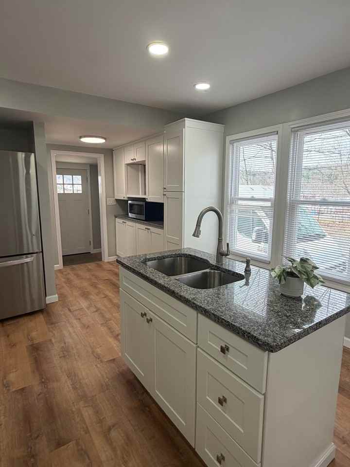 28 Quinn Rd - Photo 4 of 12