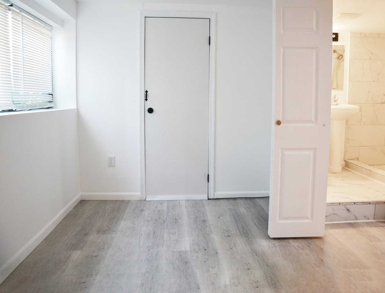 2350 Baldwin Ave #1B - Photo 6 of 7