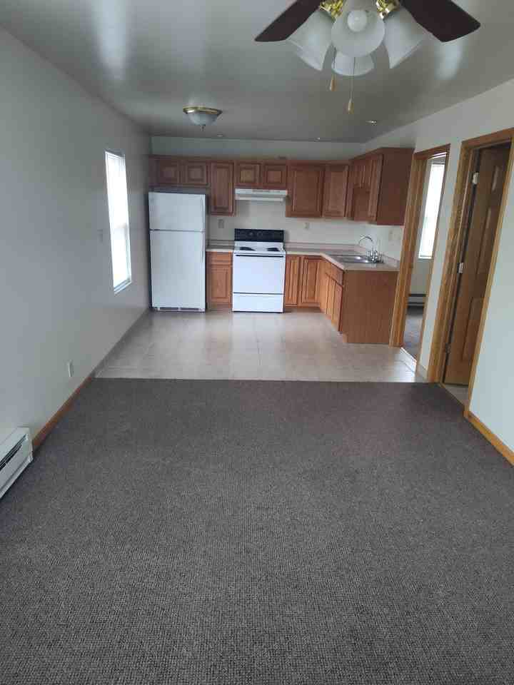 605 Bremer St #C - Photo 2 of 7