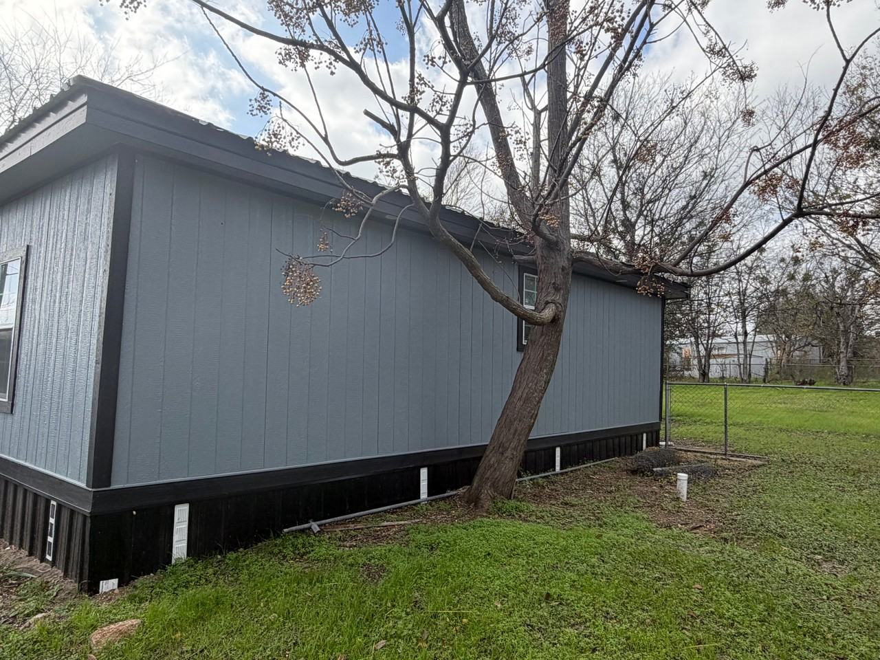 806 S Rusk Ave - Photo 3 of 18