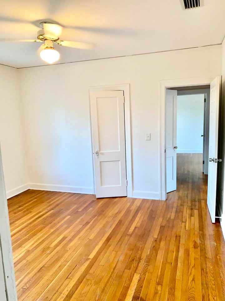 2604 Dellwood Ave - Photo 6 of 10